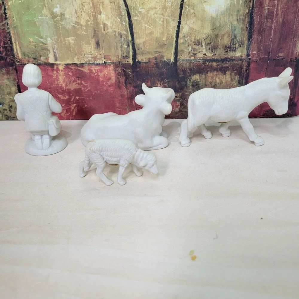 Vintage Ceramic Nativity Set White Made in Japan‎ 10 Piece Figurine